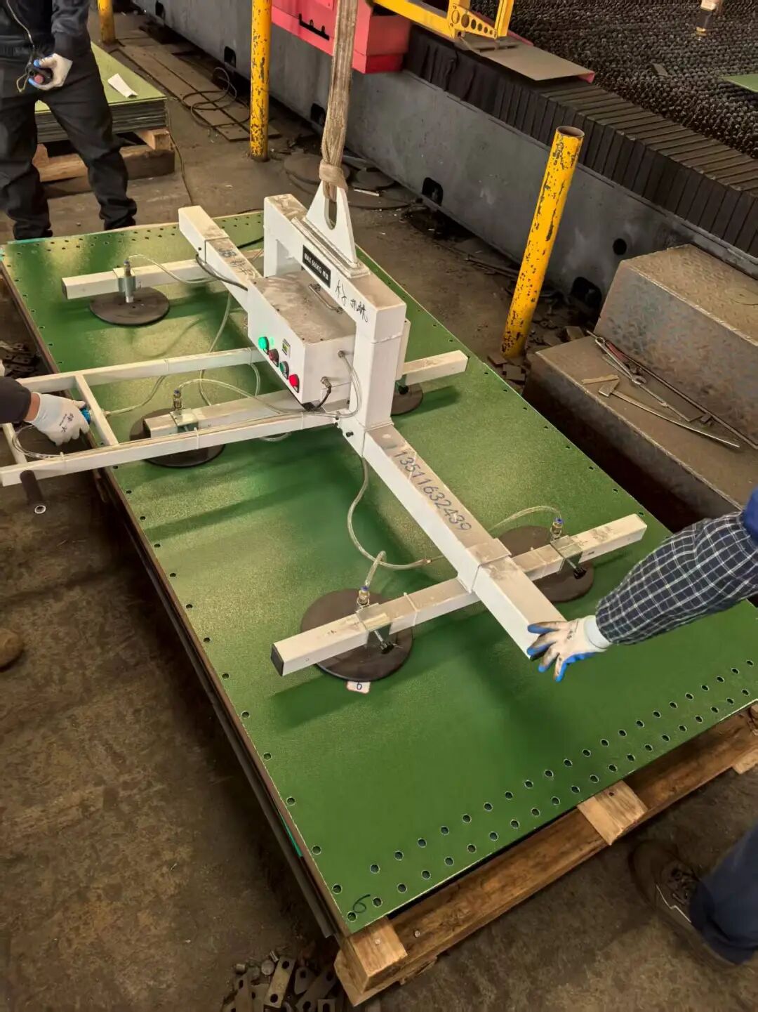 1764306733880493.jpg 640 (1).jpg